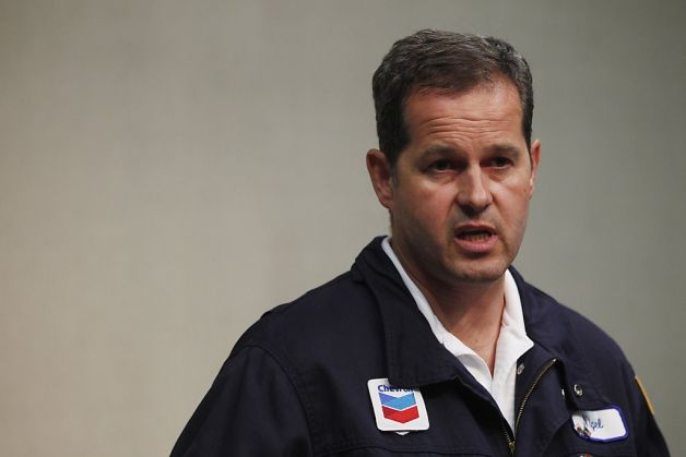 Refinery chief Nigel Hearne says all repairs will meet industry standards. Photo: Stephen Lam, Special To The Chronicle / SF